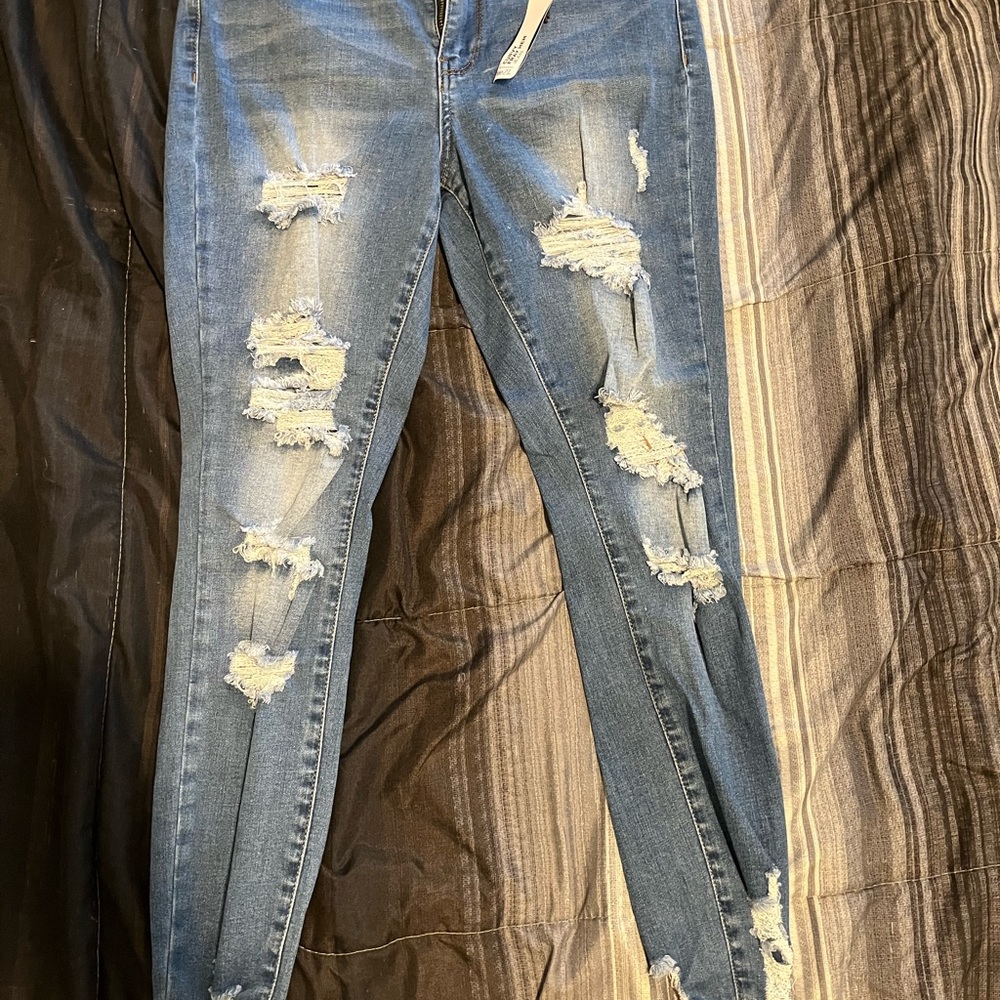 Curvy high rise ripped jeans